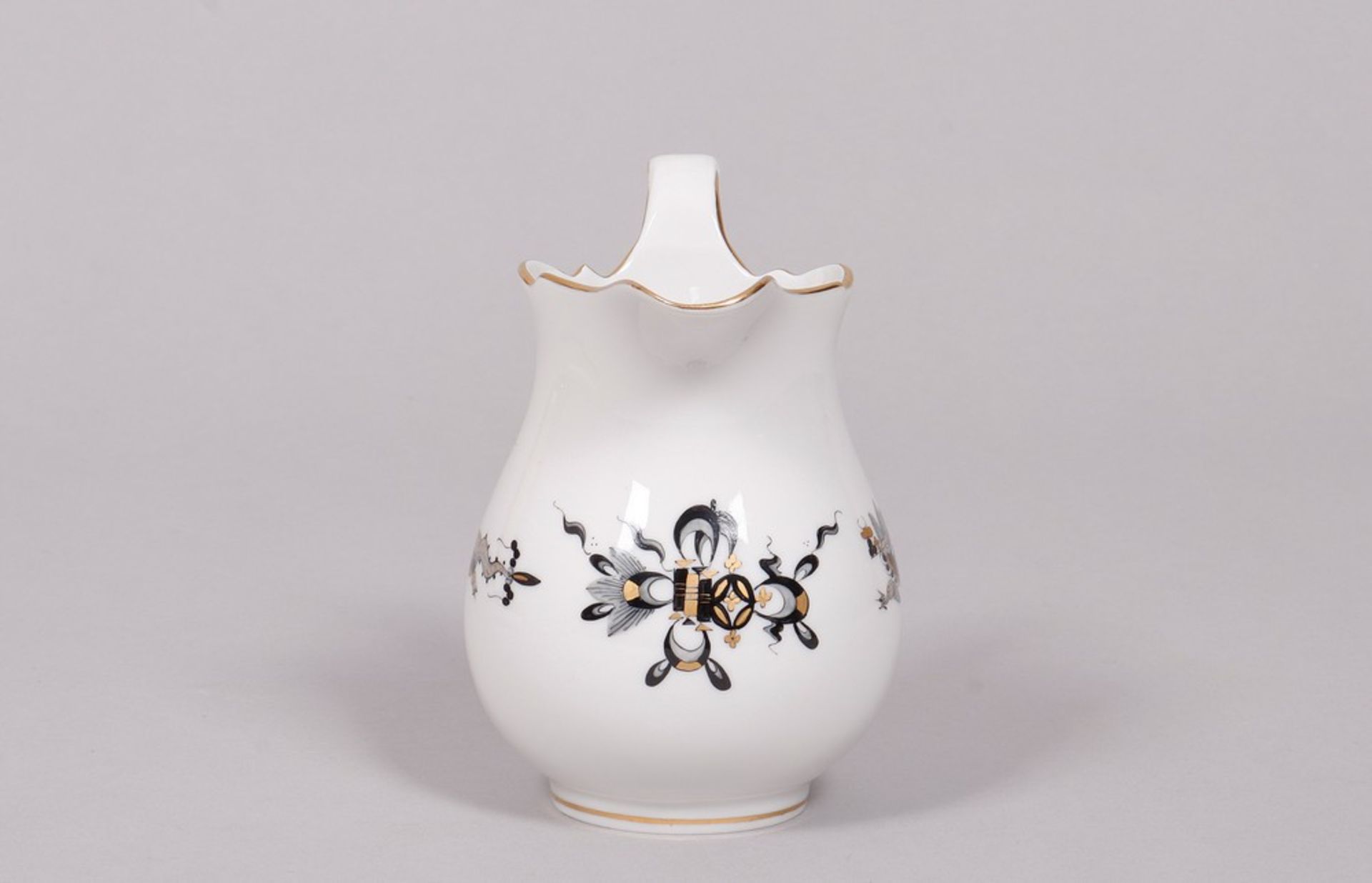 Cream jug, Meissen, form "Neuer Ausschnitt", dekor "Schwarzer Hofdrache", 20th C. - Image 2 of 5
