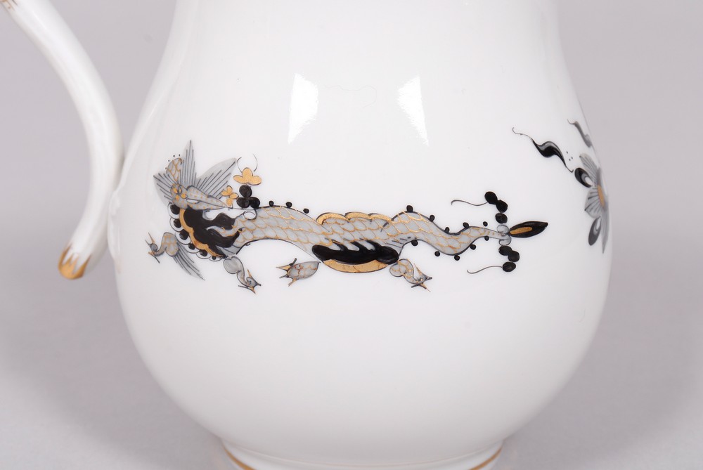 Cream jug, Meissen, form "Neuer Ausschnitt", dekor "Schwarzer Hofdrache", 20th C. - Image 4 of 5