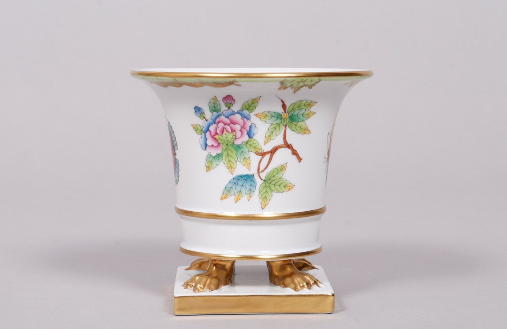 Kleine Empire-Vase, Herend Ungarn, Dekor "Victoria avec bord en or" in grün, 20.Jh. - Bild 3 aus 7