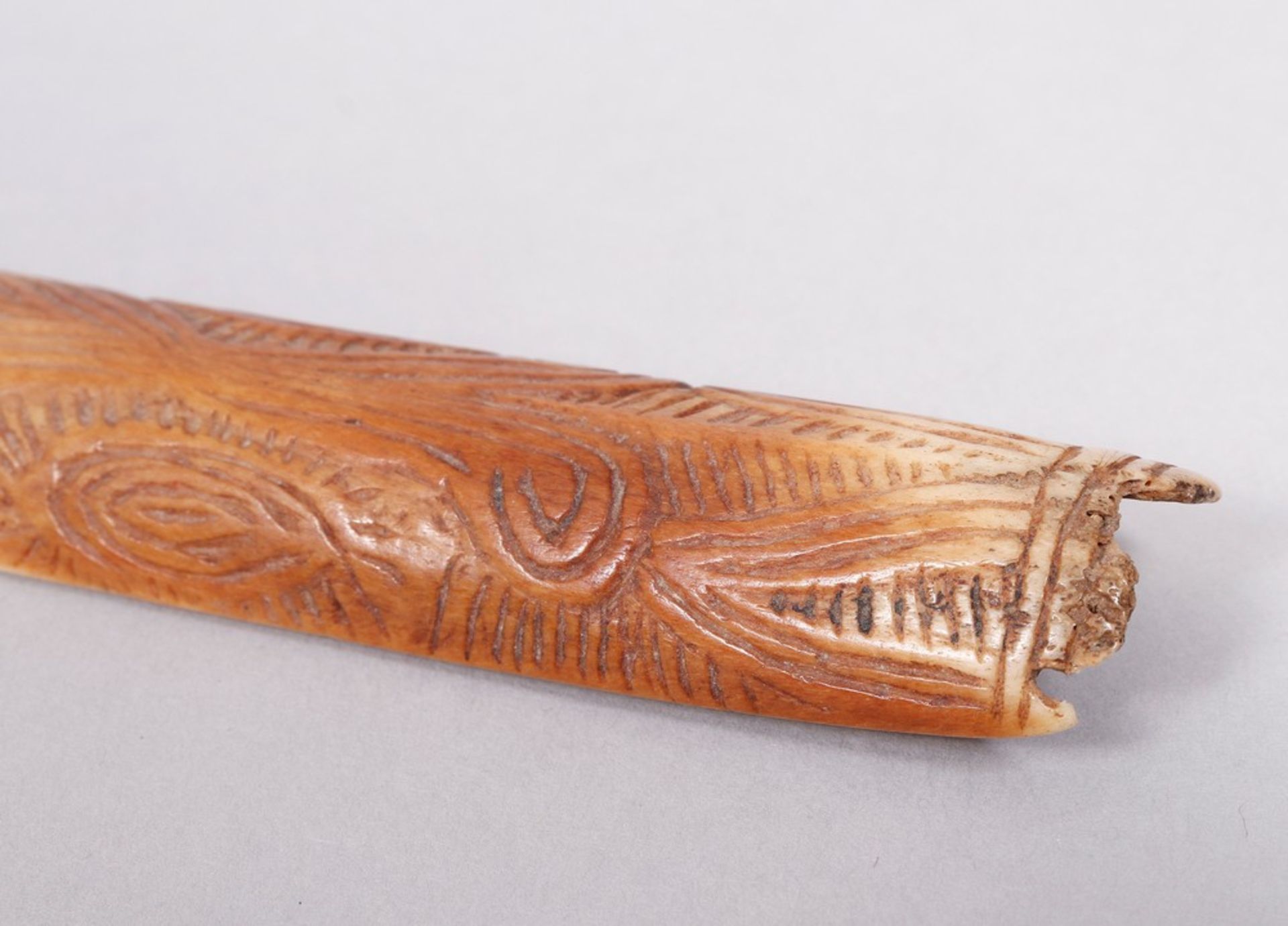 Bone dagger, Papua New Guinea  - Image 3 of 5