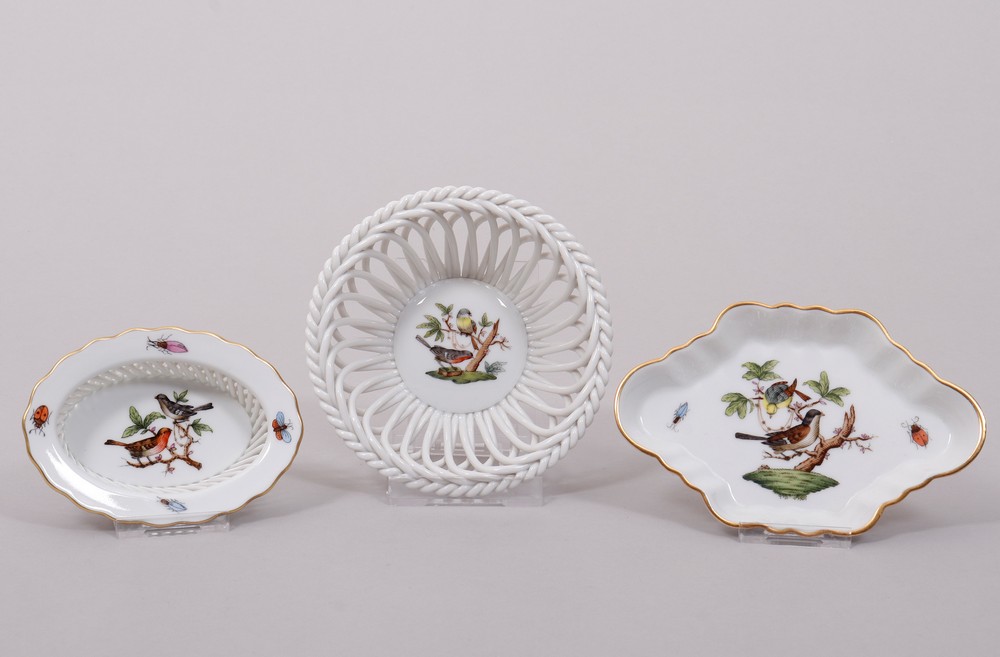 Three-piece collection of porcelain, Herend, Hungary, "Rothschild" decor, 20th C.