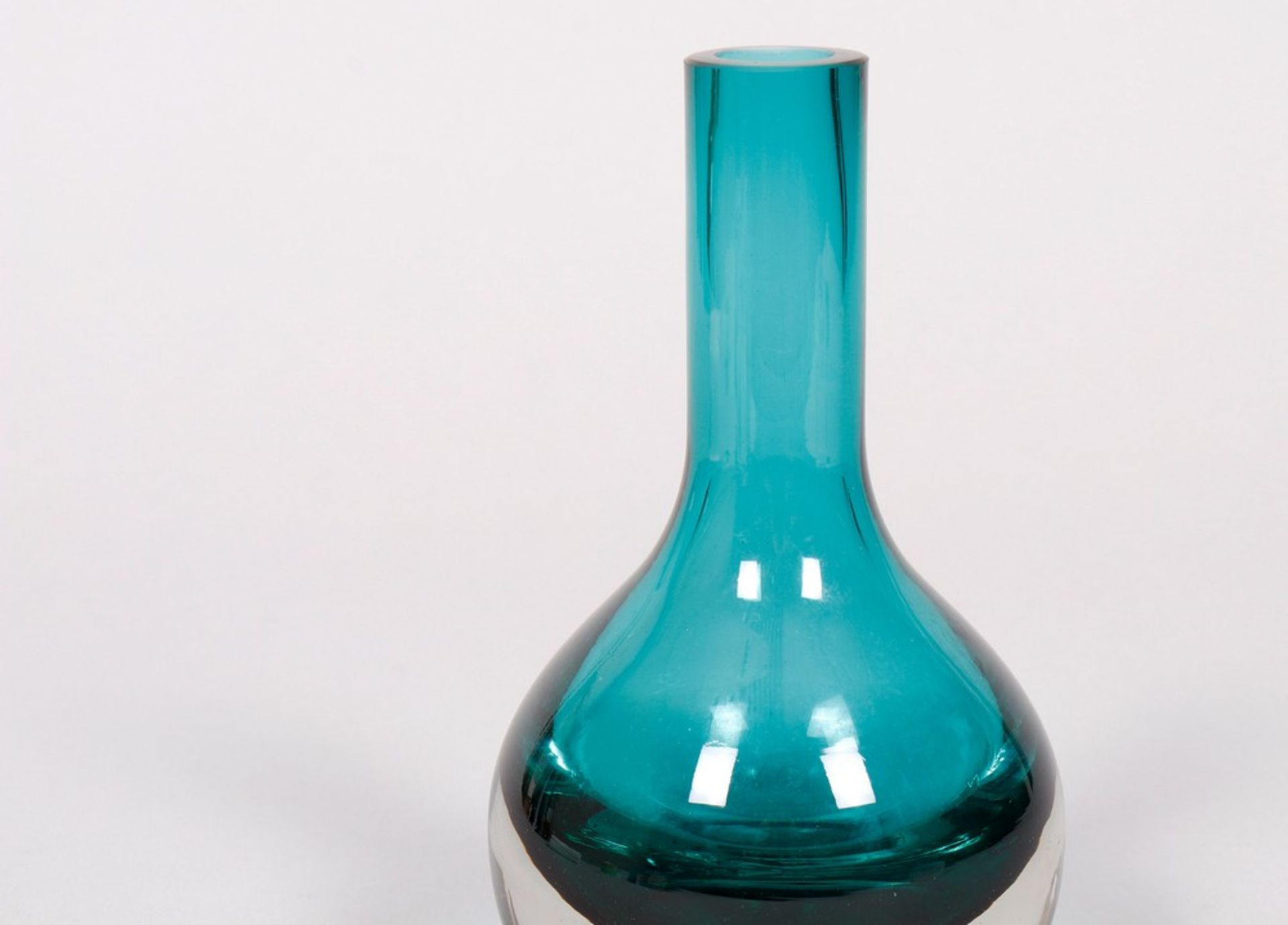 Small vase, design Tamara Aladin for Lasi Oy, Finland, c. 1960 - Image 2 of 3