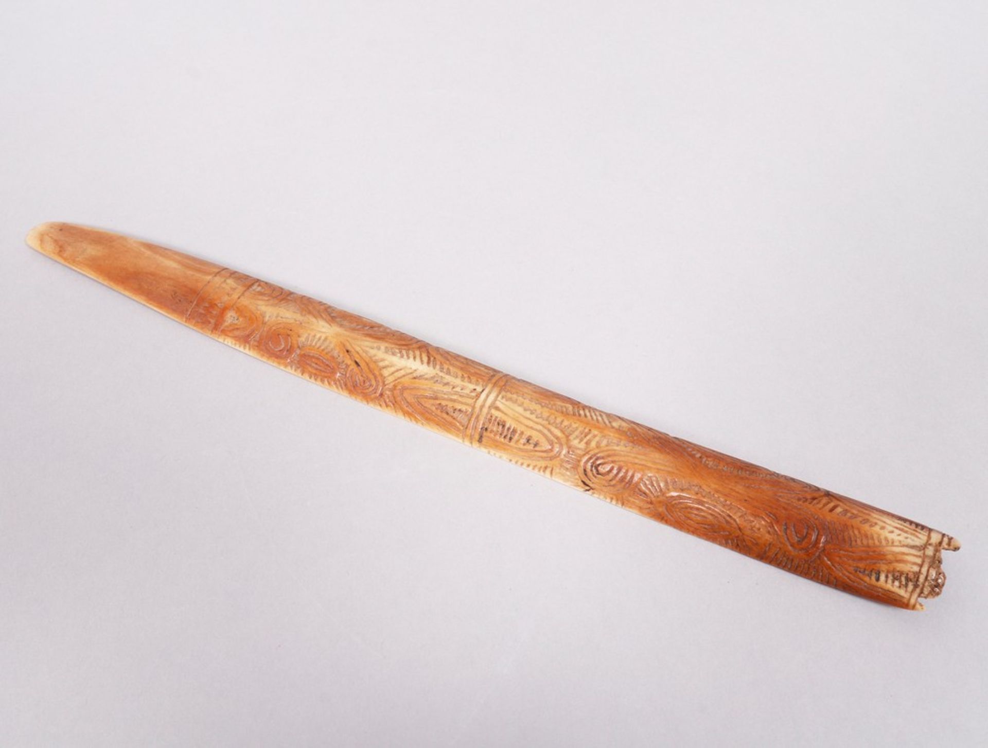 Bone dagger, Papua New Guinea 