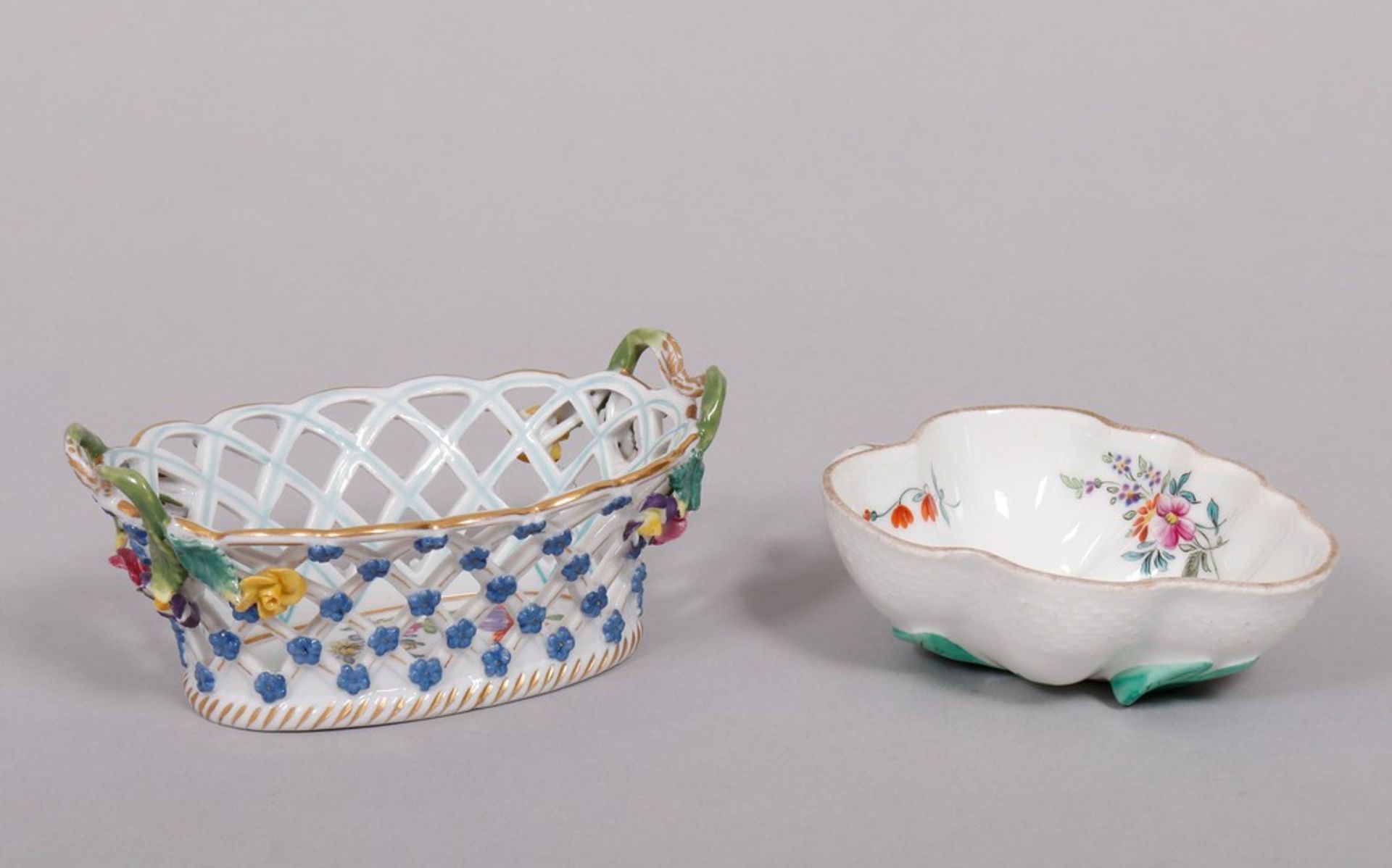 Small wicker bowl, Wiener Porzellanmanufaktur (Kaiserlich privilegierte Porcellain Fabrique), c. 18
