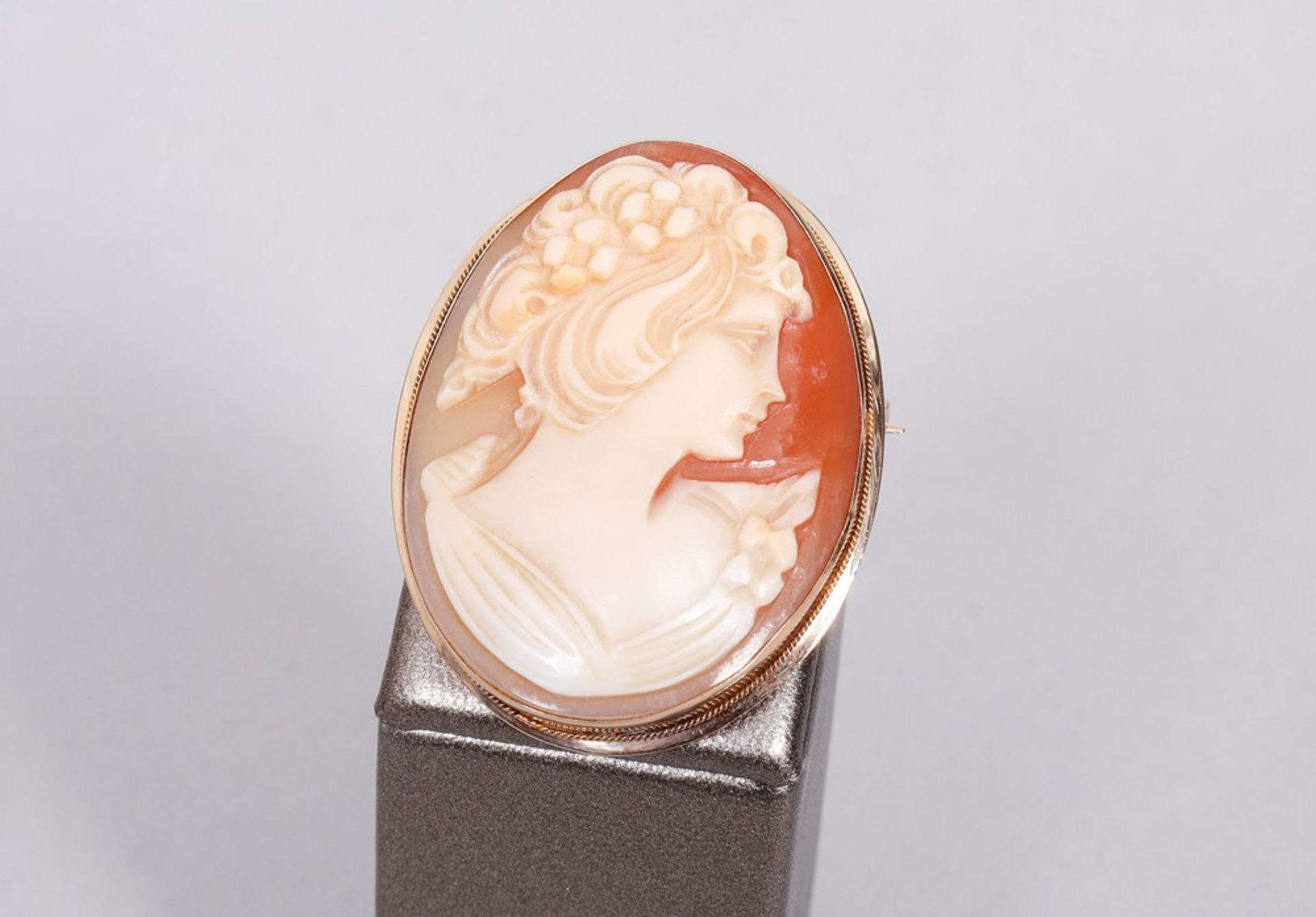 Cameo brooch, 585 gold, Victorian style
