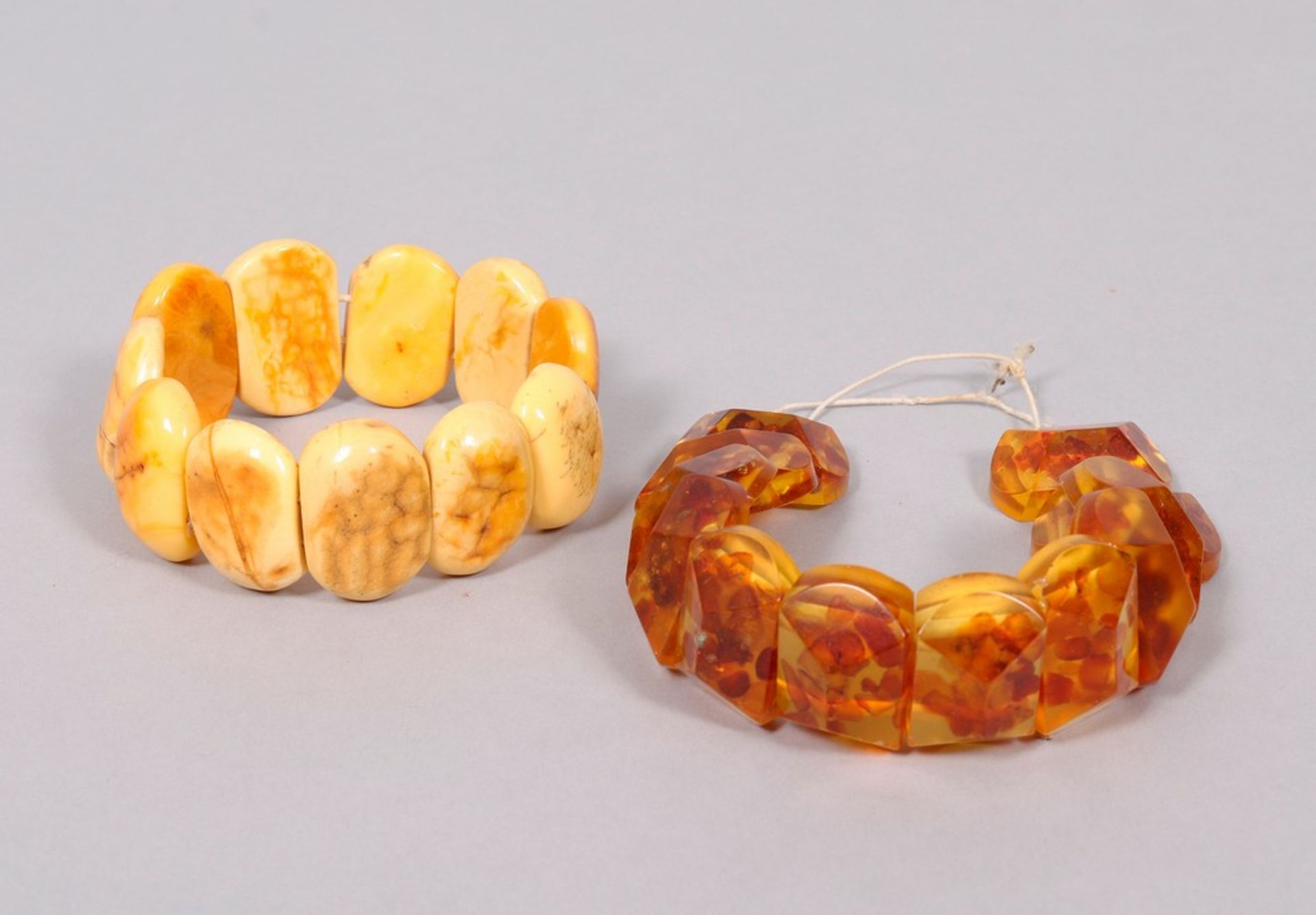 2 bracelets, amber - Image 3 of 3