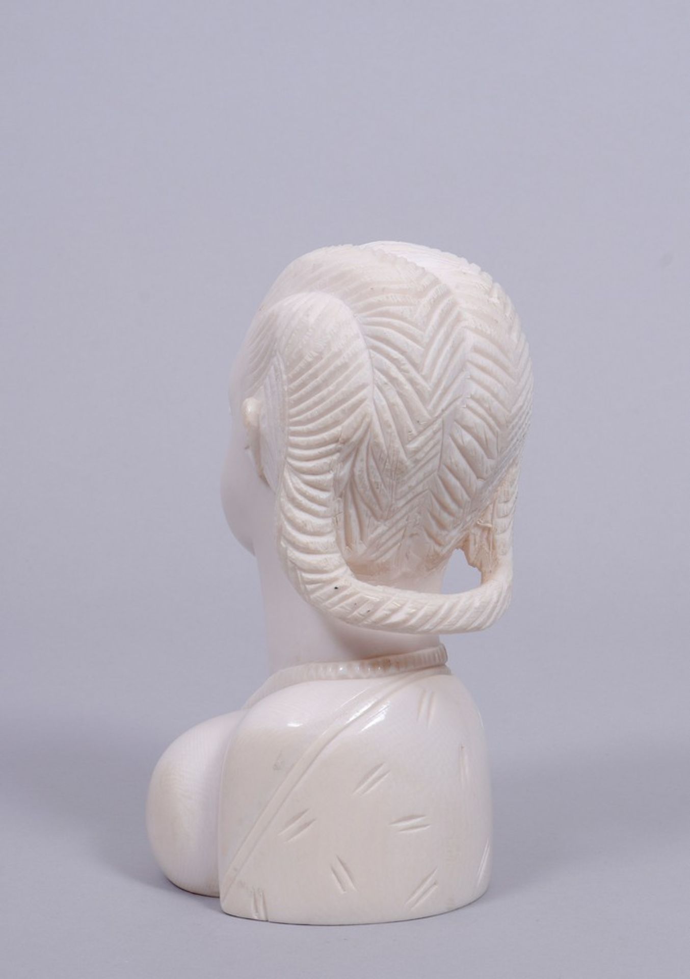 Bust, Africa, 20th C., carved ivory - Image 3 of 4