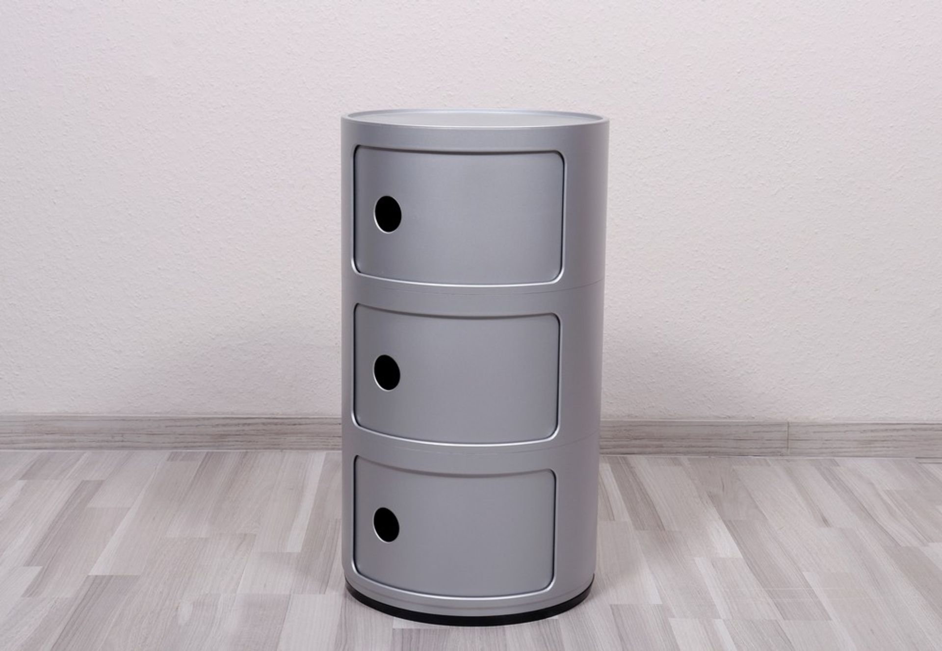 Small container, design Anna Castelli for Kartell, 1980s 