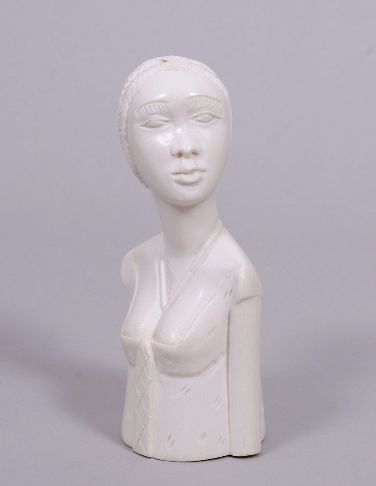 Bust, Africa, 20th C., carved ivory