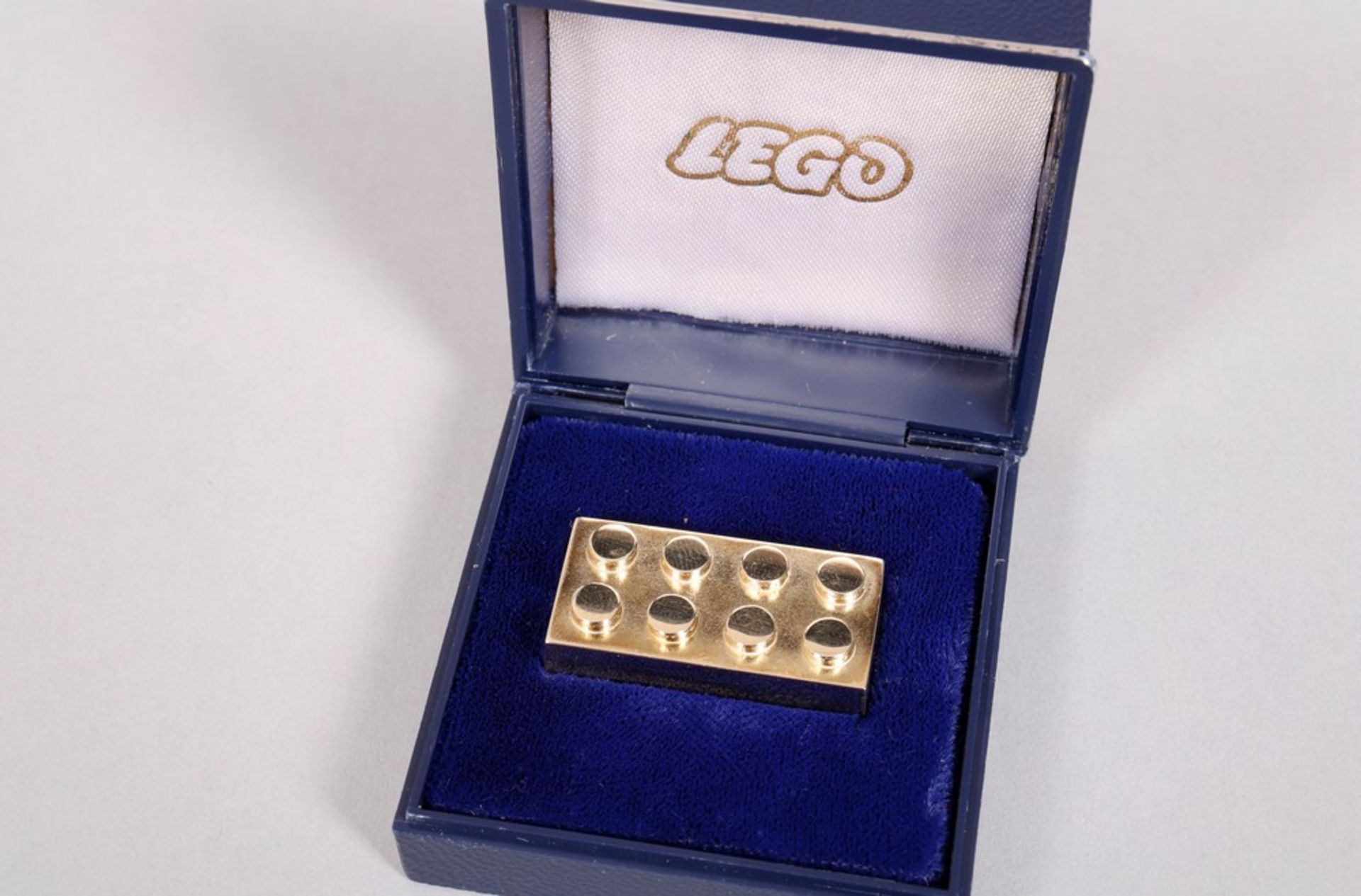 Anniversary Lego brick in box, 585 Gold, c. 1992 - Image 8 of 11