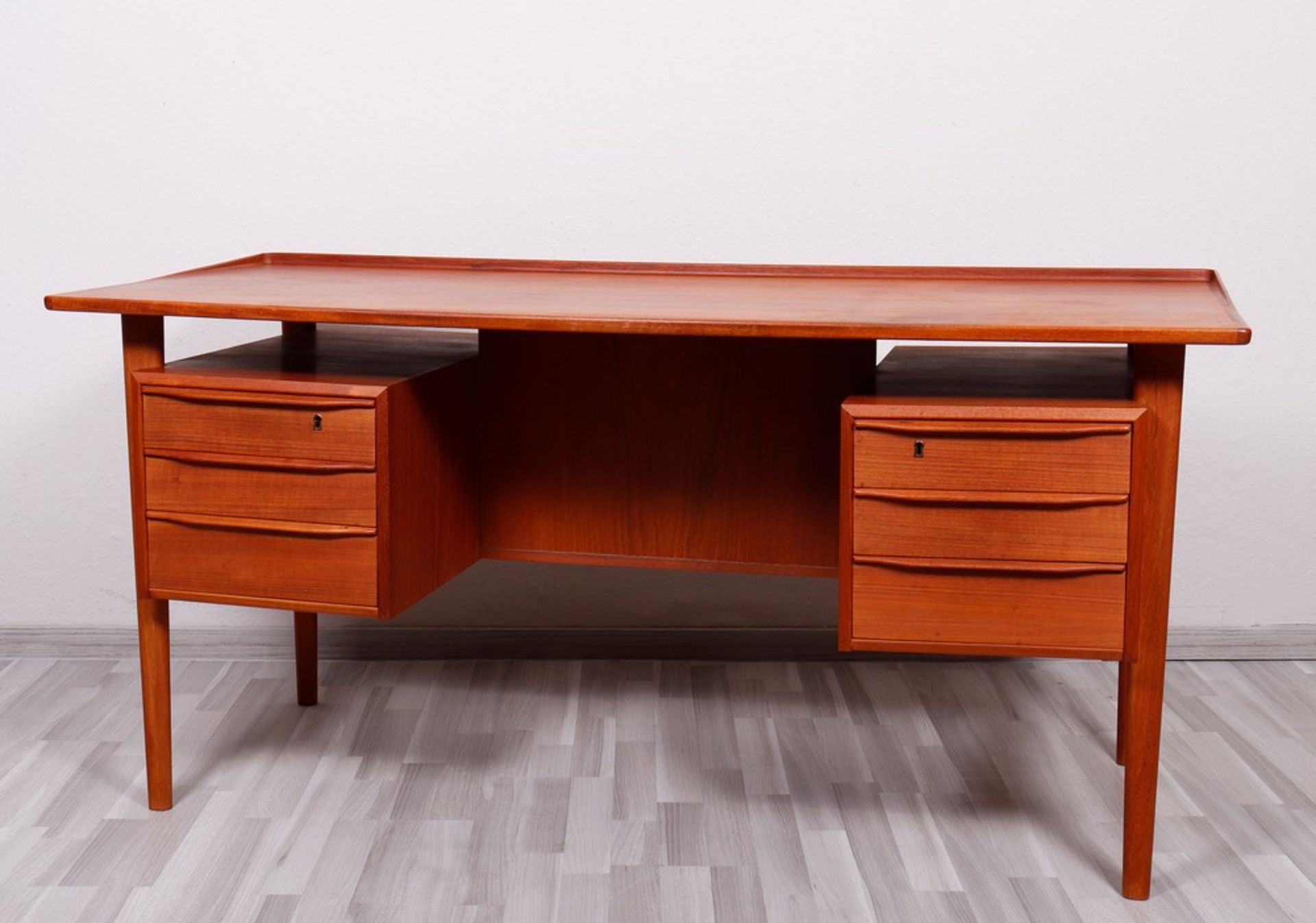 Desk, design Peter Lovig Nielsen for Hedenstedt, c. 1970