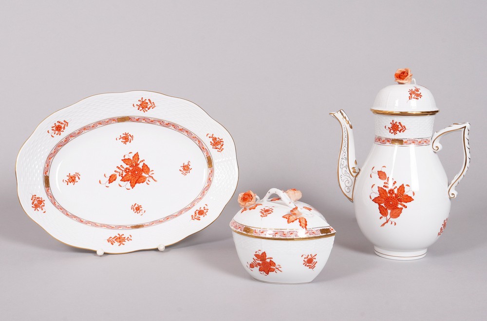 Mixed lot of porcelain, Herend, Hungary, 20th C., decor "Apponyi orange", 3 pcs.