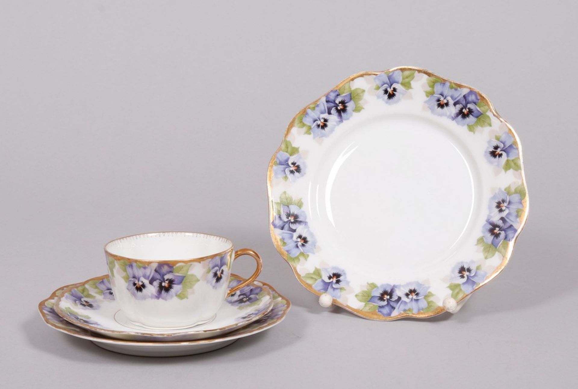 Jugendstil-Teeservice, Rosenthal, Form "Chrysanteme", Dekor "Viktoria Luise", 74-tlg., um 1900  - Bild 7 aus 11