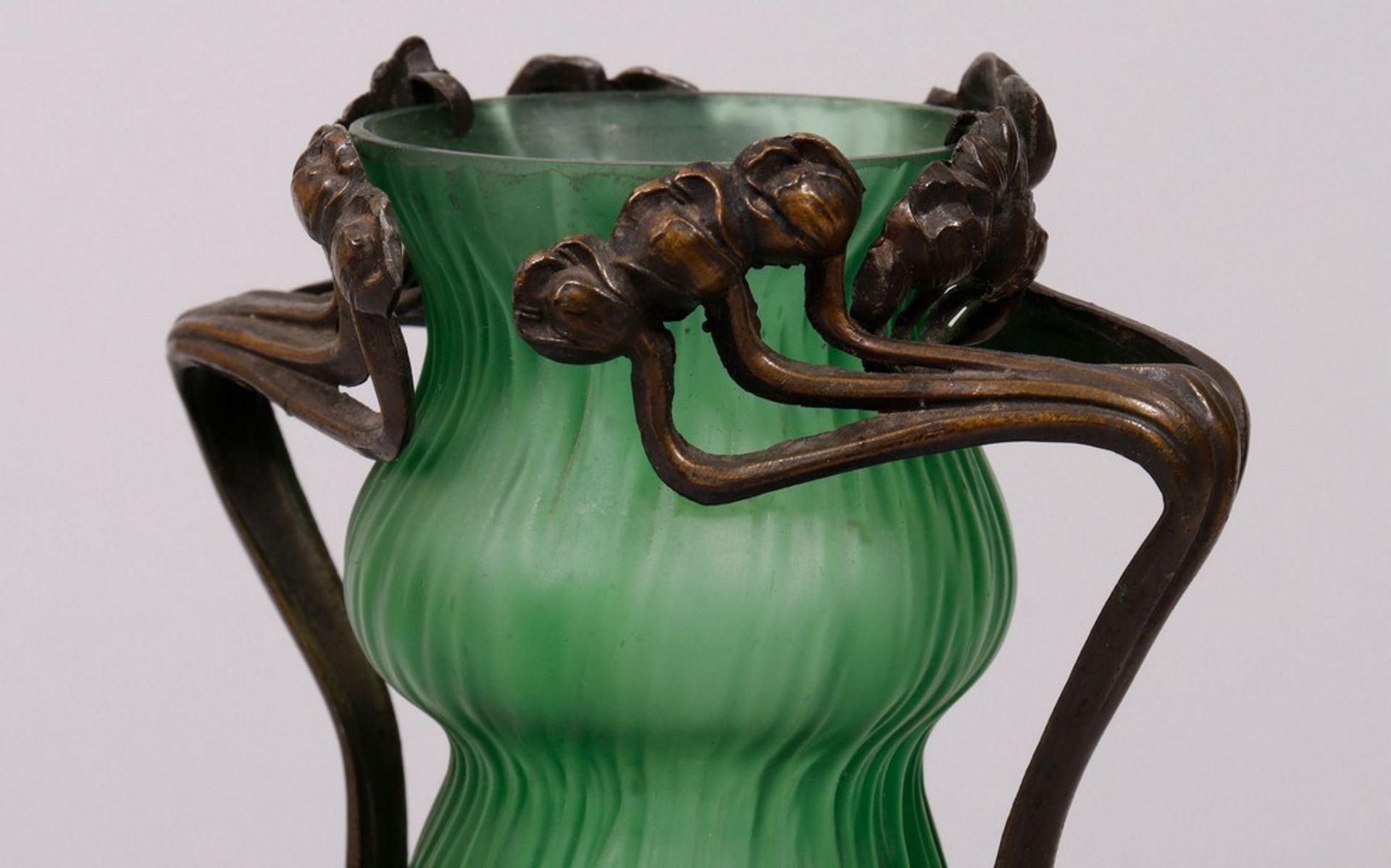 Jugendstil-Vase, wohl Böhmen, um 1900  - Bild 4 aus 4