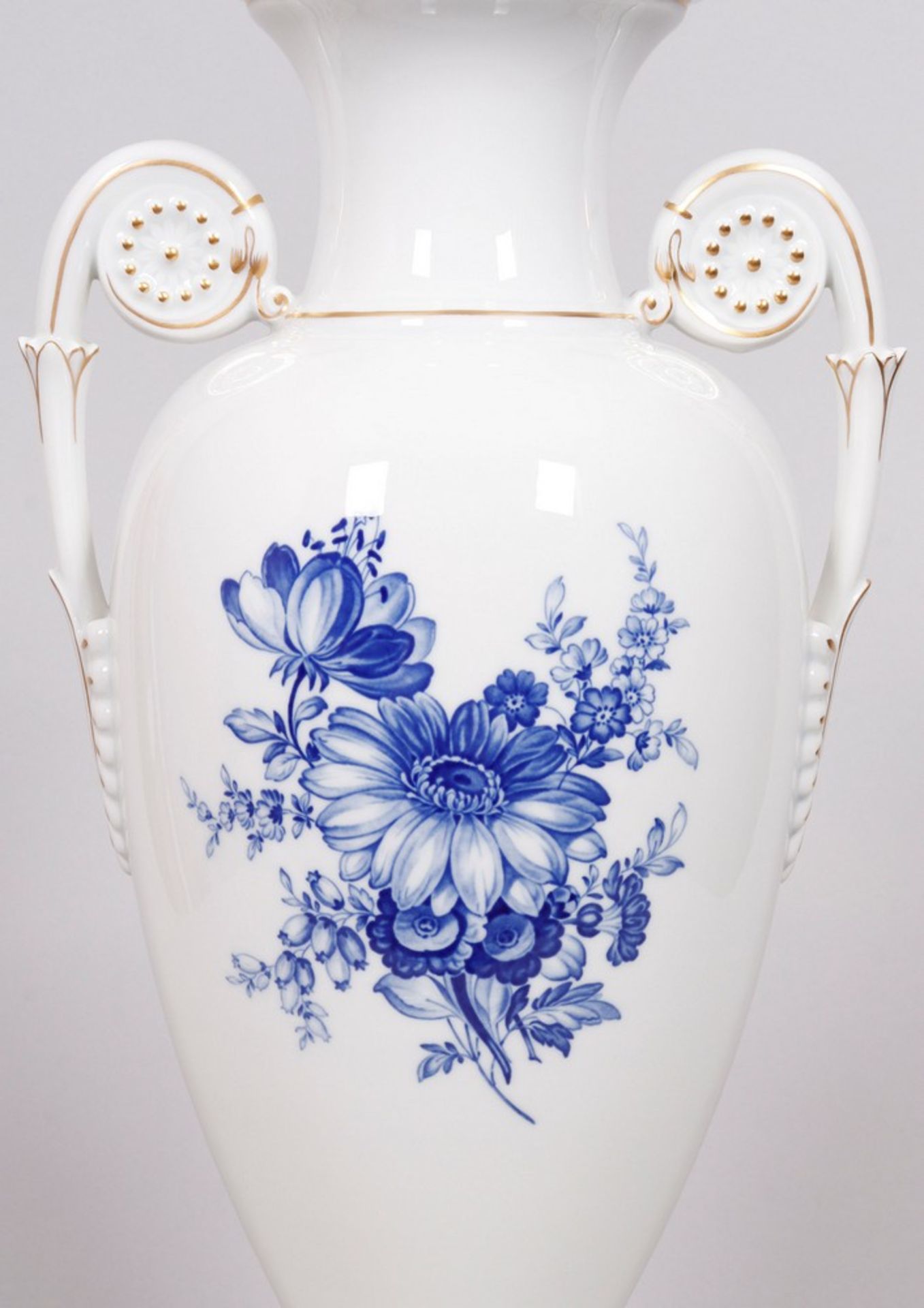 Amphorenvase, Meissen, Dekor "Aquatinta", spätes 20.Jh. - Image 5 of 7