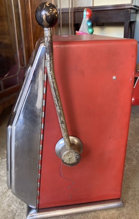 Fairground Interest: A vintage one arm bandit, no mechanism-display only (believed to have been used - Image 2 of 4