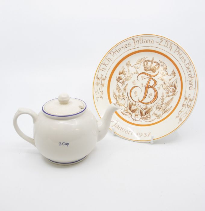 1937 wedding plate of Princess Juliana and Prince Bernard along with Queen dinner party tea pot - Image 2 of 5