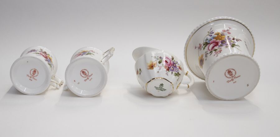 A quantity of Royal Crown Derby posies pattern to include 12 trios, 3 trinket boxes, a milk jug, two - Image 3 of 4