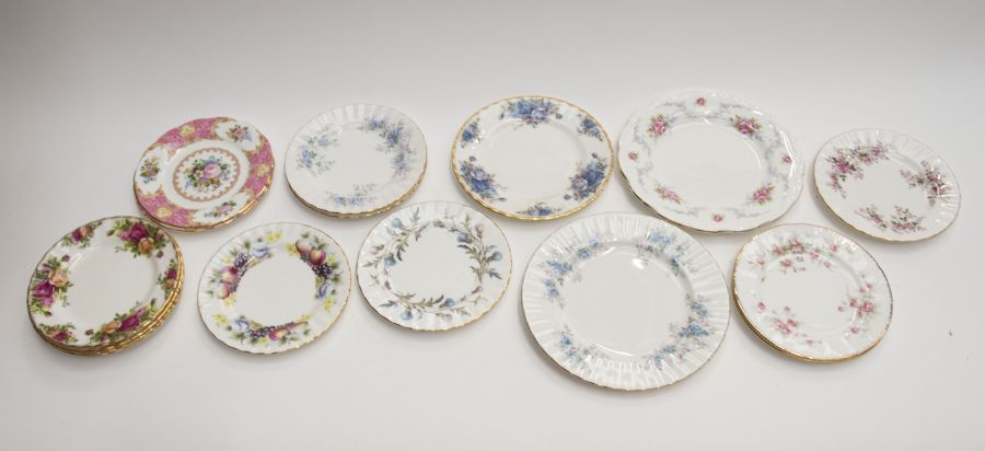 A collection of Royal Albert cups and saucers, together with oddment plates, cups etc, 1 plate Royal - Image 2 of 5