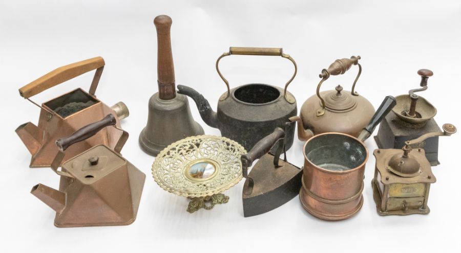 19th Century and early 20th Century brass and copper kettles, pots, cooking pots, pans, fire dogs