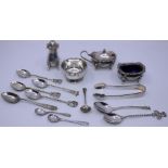 Silver cruet and spoons, weight: 280g