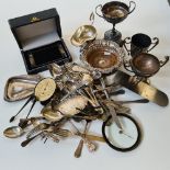 A mixed quantity of silver plate