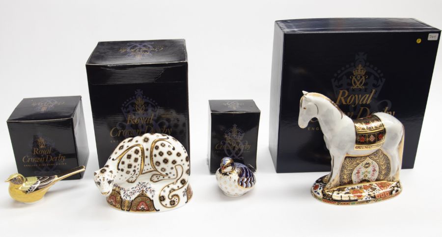 Four Royal Crown Derby boxed paperweights with gold stoppers including Large Sinclair's Appleby - Image 3 of 4
