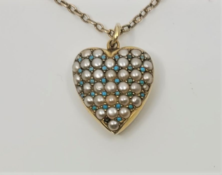 A Victorian precious yellow metal, pearl and turquoise heart pendant in fitted case, the heart shape - Image 3 of 4