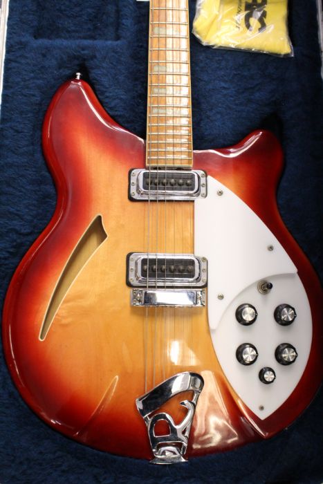 Rickenbacker 360 - Image 4 of 7