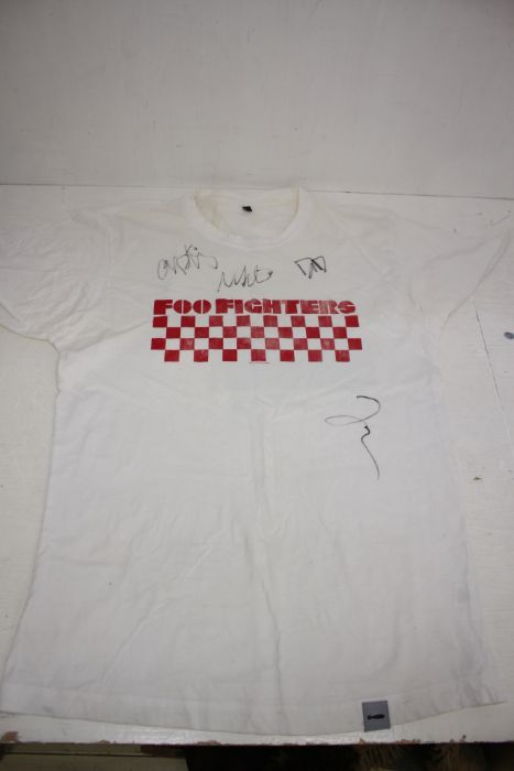 Foo Fighters Signed T Shirt - Image 2 of 2