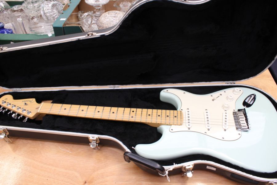 Fender Stratocaster - Image 10 of 11