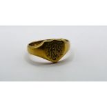 18ct gold signet ring, hallmarked Chester 1902, gross weight 4.8 grams. (1)