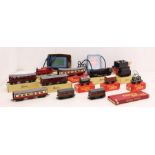OO Gauge: A collection of assorted OO gauge boxed and unboxed to include: Wrenn tank locomotive