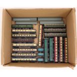 N Gauge: A collection of assorted unboxed, N Gauge coaches. To include Trix, Bachmann, Graham Farish