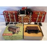 OO Gauge: A collection of OO gauge rolling stock and accessories to include Kitmaster motorised