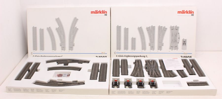 Marklin: A pair of boxed Marklin, HO Gauge, track packs, to comprise: Track C3 Extension Set, - Image 2 of 2