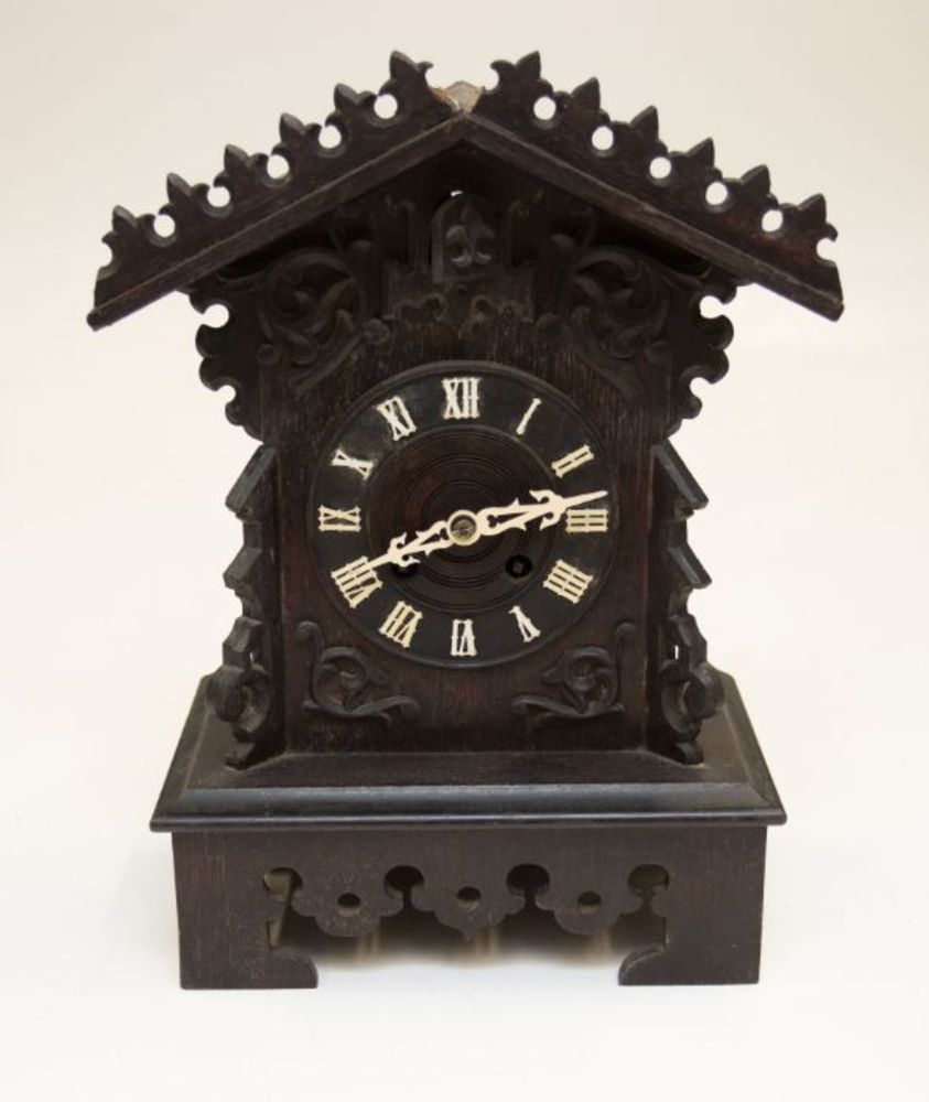 Banbury Specialist Clocks and Barometers Webcast Auction -