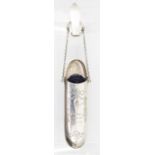 An Edwardian silver chatelaine spectacle holder, the body engraved with Neo-Classical style
