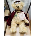 A Hermann teddy bear - Queen Mary II - Limited edition 188 / 950