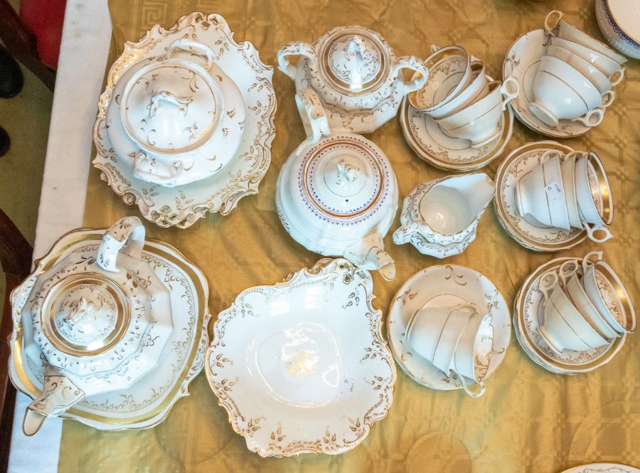 A collection of mixed/partly matched Victorian teawares - Image 3 of 3