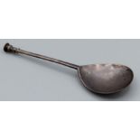 A James I silver seal top spoon, Leopard's head to bowl, reverse engraved HWA. Makers mark T I