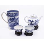 18th Century Worcester Blue & White tea pot along with Worcester Blue & White tea bowl, 18th Century