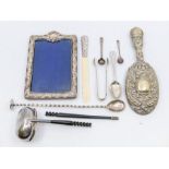 A collection of silver and plate to include: Modern silver toddy ladle, Sheffield, 1977, handle