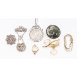 A collection of jewellery to include Victoria Jubilee head crown, dated 1980, within silver mount on