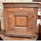 Early 18th Century solid oak spice / food cupboard with locking front panel door to reveal two