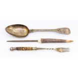 A George III silver fiddle pattern tablespoon, hallmarked T.B., London, 1828, 2.37 ozt (73.33 grams)