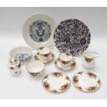A collection of Royal Albert "Country Roses to include: 6 piece part dinner service including