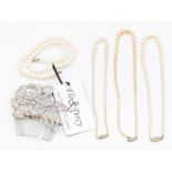 A Flo 7 perry crystal set hair comb, floral decoration set with white crystals and faux pearls, size