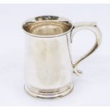 A silver tankard by Garrard & Co London, 1963, height approx  9.5cm, weight approx 6.5ozt Further