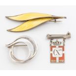 David Andersen- Norwegian Modernist silver brooches, to include a silver gilt yellow guilloche